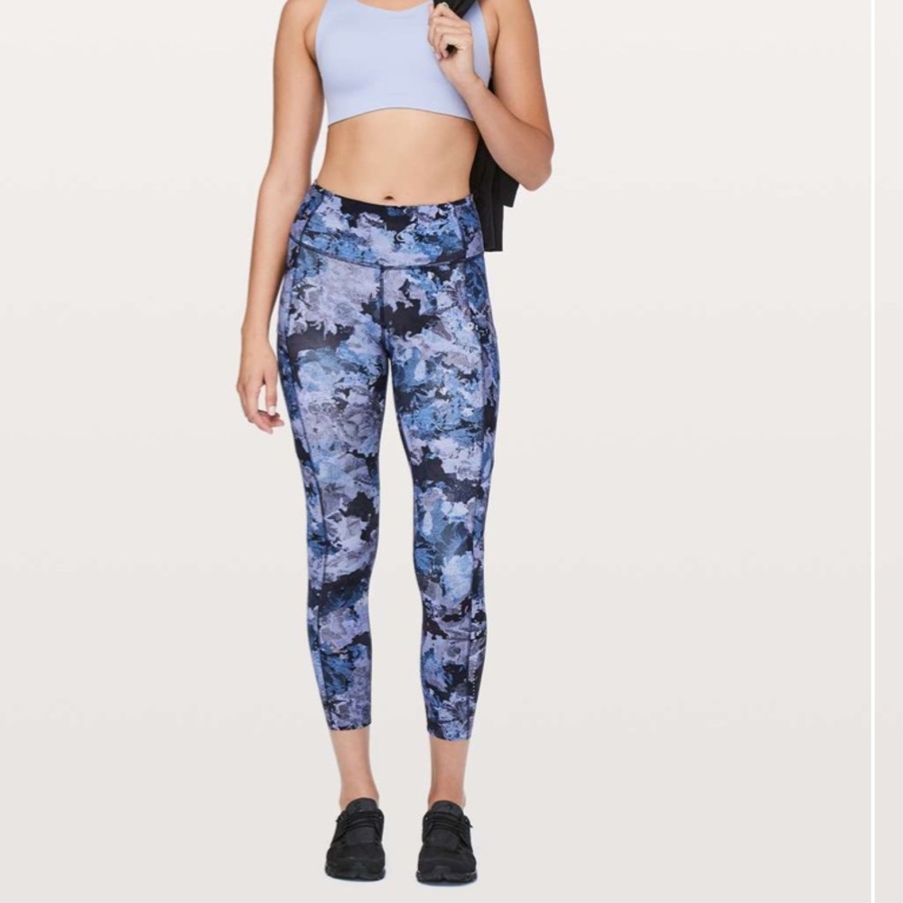Lululemon Fast & Free 7/8 Tight II *Nulux 25" size 6 screen camo multi